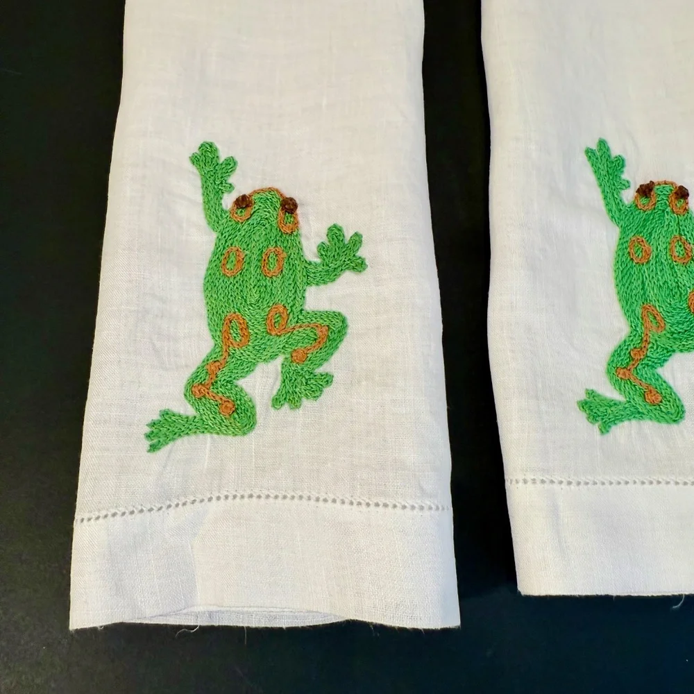 Vintage, 2 Unused White Madeira Linen , Embroidered Frog Finger Tip Guest Towels